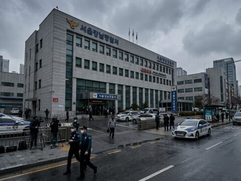 빅뱅 출신 승리, 강남 식당서 특수폭행 혐의 피소…"술병 들었지만 위협 안 해" 직접 해명